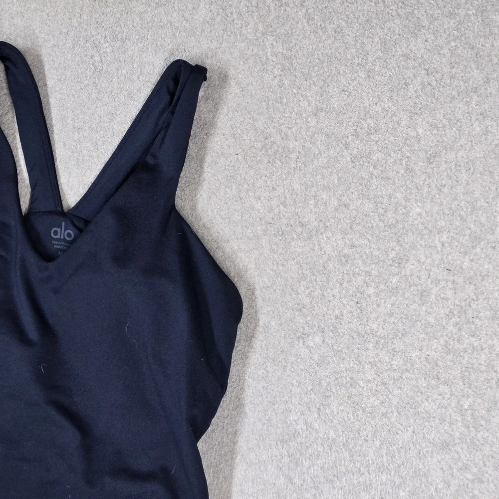 Alo Women Activewear Bra Medium Navy Wireless Racerback Crop Tank Shelf Bra